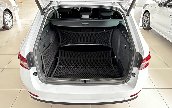 Skoda Superb cena 169890 przebieg: 4, rok produkcji 2024 z Skwierzyna małe 79
